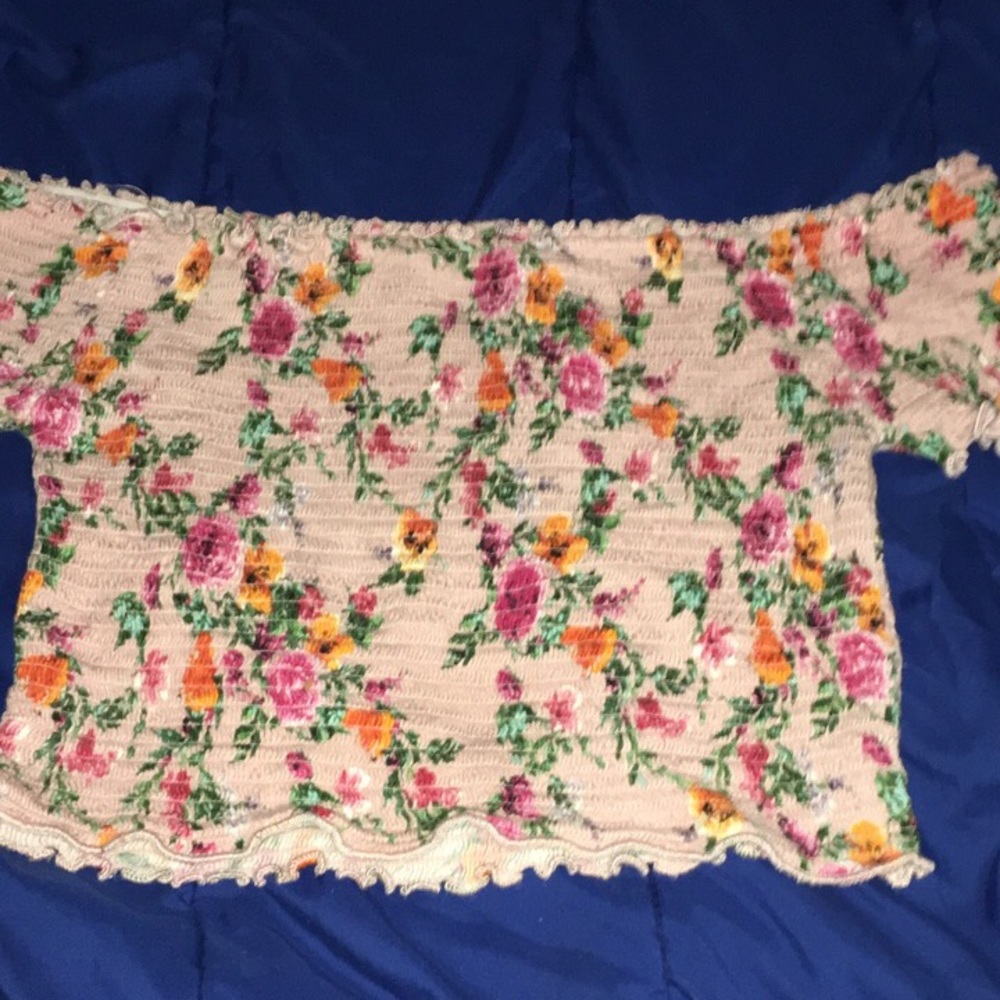 Croptop - Picture 3 of 3